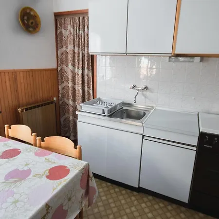 Roja House Apartment Soca