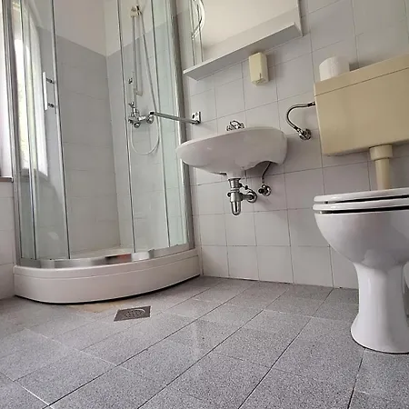 Roja House Apartment *